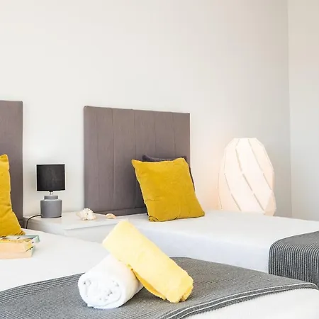 Portland By Algarve Vacation Apartment Vilamoura